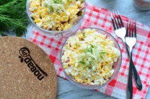 Слоеный салат из пекинской капусты Слоеный салат из пекинской капусты