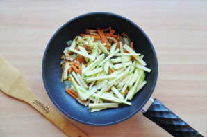 Жареная лапша по-китайски