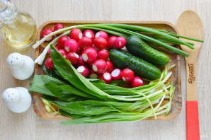 Салат с черемшой Салат с черемшой