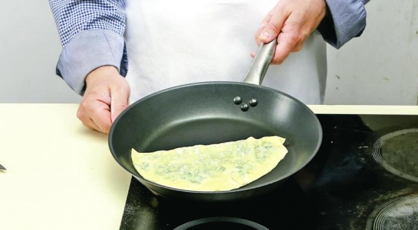 Сырные лепешки с&nbsp;зеленью и&nbsp;мацони, пошаговый рецепт с фото