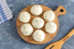 Сырники со шпинатом Сырники со шпинатом