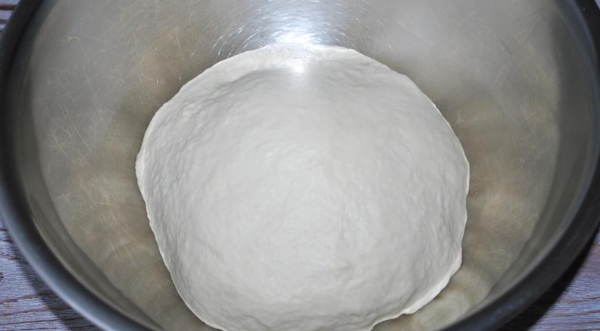 Мягкие брецели, фаршированные шоколадно-маковым тестом, пошаговый рецепт с фото