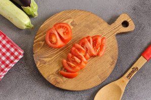 Рулетики из кабачков и баклажанов Рулетики из кабачков и баклажанов