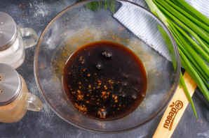 Маринованные яйца в соевом соусе