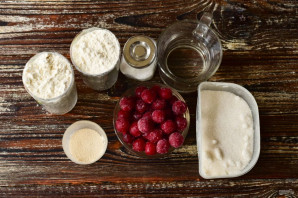 Булочки "Улитки" с вишней Булочки "Улитки" с вишней