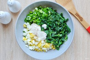 Салат из крапивы