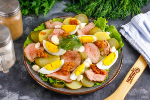 Салат с ростбифом