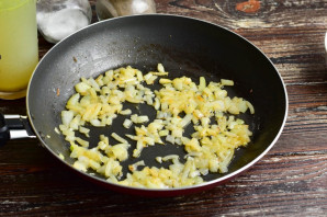 Луковый суп по-парижски