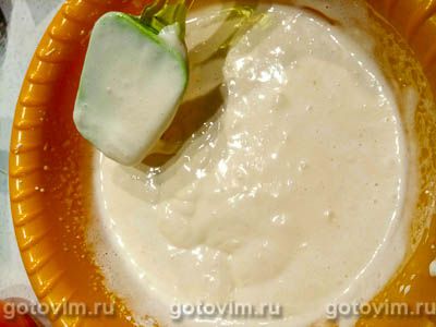 Шарлотка с айвой