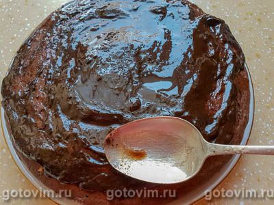 Бисквит на вине с шоколадной глазурью Бисквит на вине с шоколадной глазурью