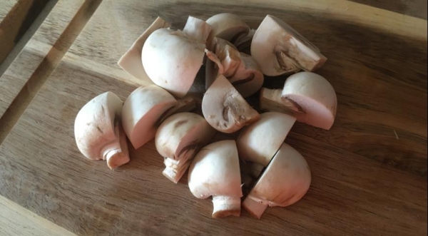 Баранина с грибами и шафрановым соусом, пошаговый рецепт с фото