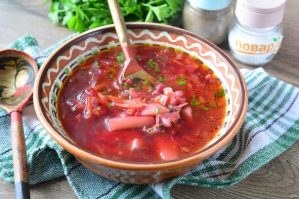 Борщ из красной капусты Борщ из красной капусты