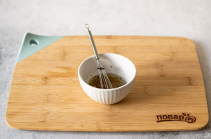 Салат с рукколой и гранатом