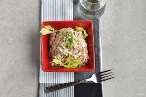 Салат из сайры консервированной Салат из сайры консервированной