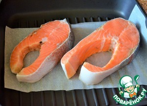 Лосось-гриль со сливочным зелёным горошком