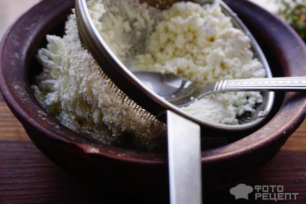 Рецепт: Армянское пасхальное печенье - на твороге и с курагой