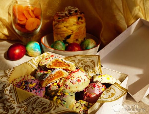 Рецепт: Армянское пасхальное печенье - на твороге и с курагой