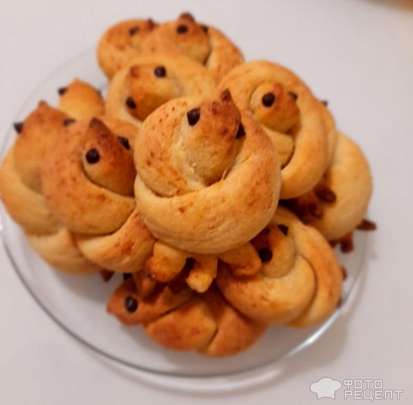 Рецепт: Булочки "Жаворонки" - Весенние булочки "жаворонки" к Пасхе из творожного теста.