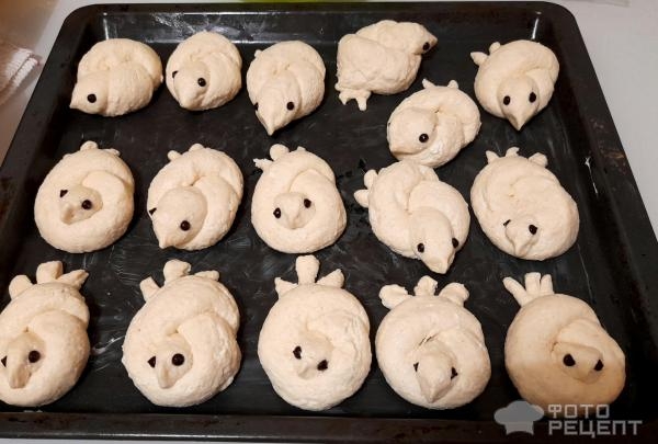 Рецепт: Булочки "Жаворонки" - Весенние булочки "жаворонки" к Пасхе из творожного теста.