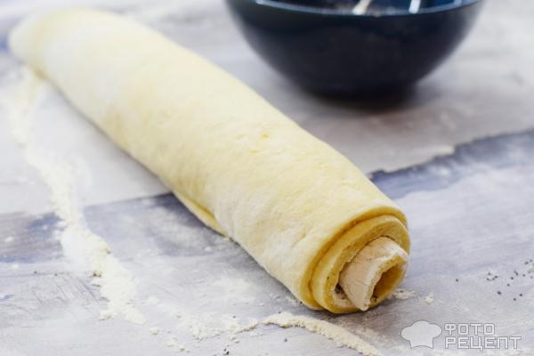 Рецепт: Косичка с маком - Безумно вкусные булочки в интересном исполнении!