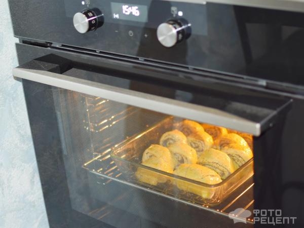 Рецепт: Косичка с маком - Безумно вкусные булочки в интересном исполнении!