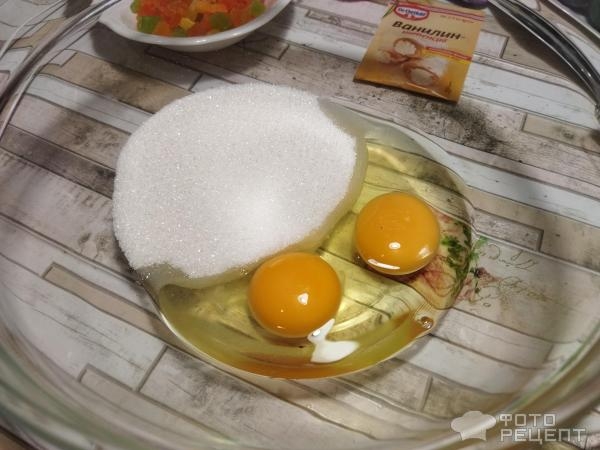 Рецепт: Кулич на кефире - с цукатами, без дрожжей, готовимся к Пасхе, просто и быстро