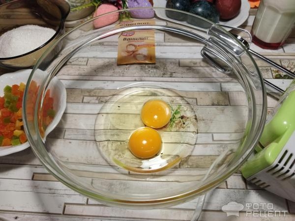 Рецепт: Кулич на кефире - с цукатами, без дрожжей, готовимся к Пасхе, просто и быстро