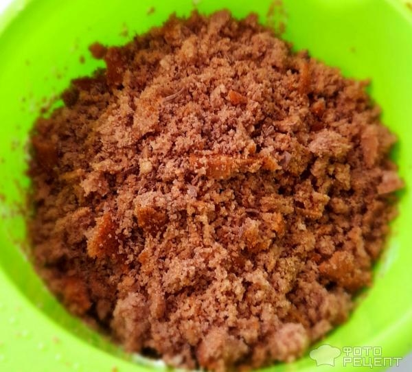 Рецепт: Пирожные пасхальные - Домашние пирожные к Пасхе, оформление пирожных масляным кремом, пасхальный декор своими руками.