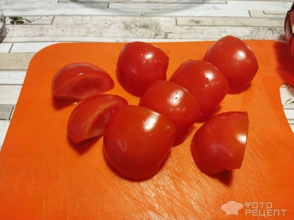 Рецепт: Салат с ананасами - помидорами и зеленью Рецепт: Салат с ананасами - помидорами и зеленью