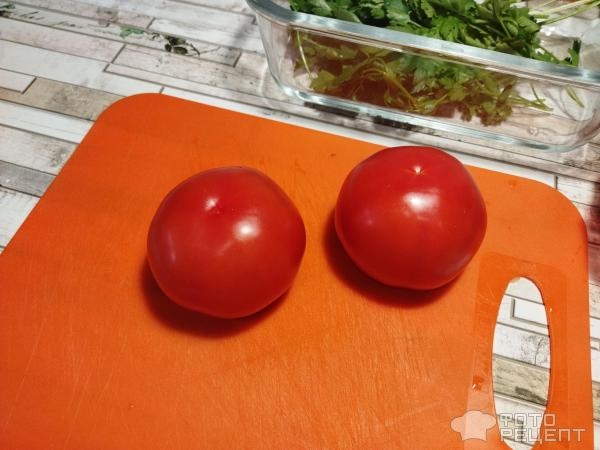 Рецепт: Салат с ананасами - помидорами и зеленью Рецепт: Салат с ананасами - помидорами и зеленью