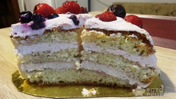 Рецепт: Торт с клубнично -банановым творожным кремом - Не трудоёмкий ,вкусный торт.