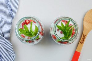 Клубничный компот на зиму