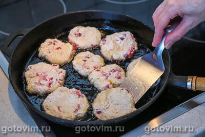 Сырники с клубникой 