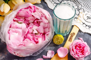 Джем из лепестков роз Джем из лепестков роз