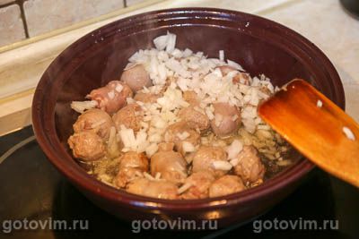 Тажин из колбасок с картошкой