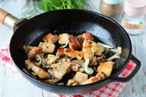 Жареная картошка с грудинкой Жареная картошка с грудинкой