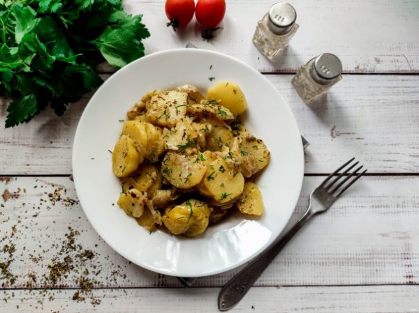 Жареная картошка кольцами в сковороде Жареная картошка кольцами в сковороде