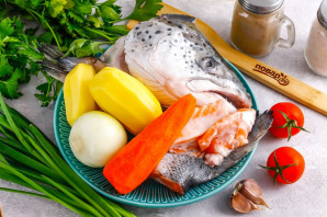 Уха из лосося в мультиварке Уха из лосося в мультиварке