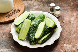 Быстрые огурчики в пакете Быстрые огурчики в пакете