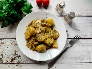 Жареная картошка кольцами в сковороде Жареная картошка кольцами в сковороде