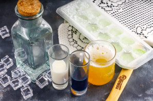 Коктейль "Голубые гавайи"