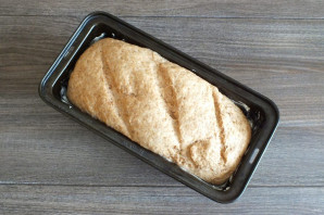 Хлеб из цельнозерновой муки и отрубей