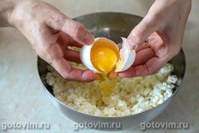 Сырники с клубникой и бананом