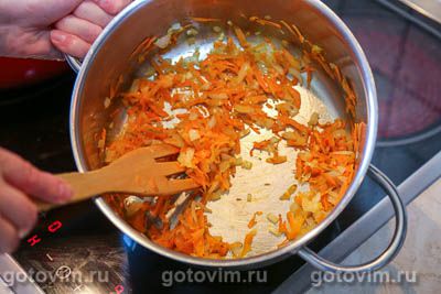 Суп с фрикадельками и зеленым горошком