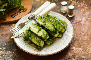 Быстрые огурчики в пакете Быстрые огурчики в пакете