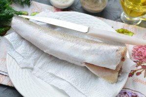 Хек с лимоном в духовке