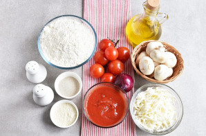 Пицца с шампиньонами Пицца с шампиньонами