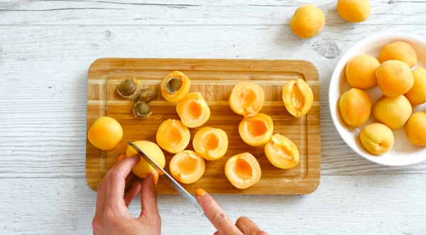 Заливной пирог с абрикосами, пошаговый рецепт с фото