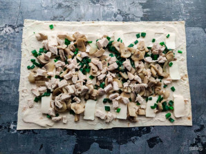 Рулет из лаваша с грибами и крабовыми палочками Рулет из лаваша с грибами и крабовыми палочками