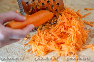 Капуста с мясом, тушенная со сметаной